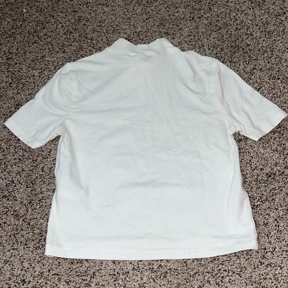 H&M tee - Picture 2 of 3